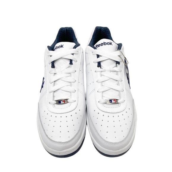 HP🎉 Reebok Men’s MLB NY Yankee Clubhouse Sz 10 - Picture 2 of 9